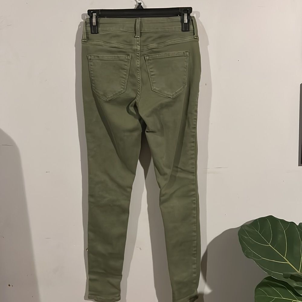 Old Navy Rockstar Jeans - Picture 3 of 3